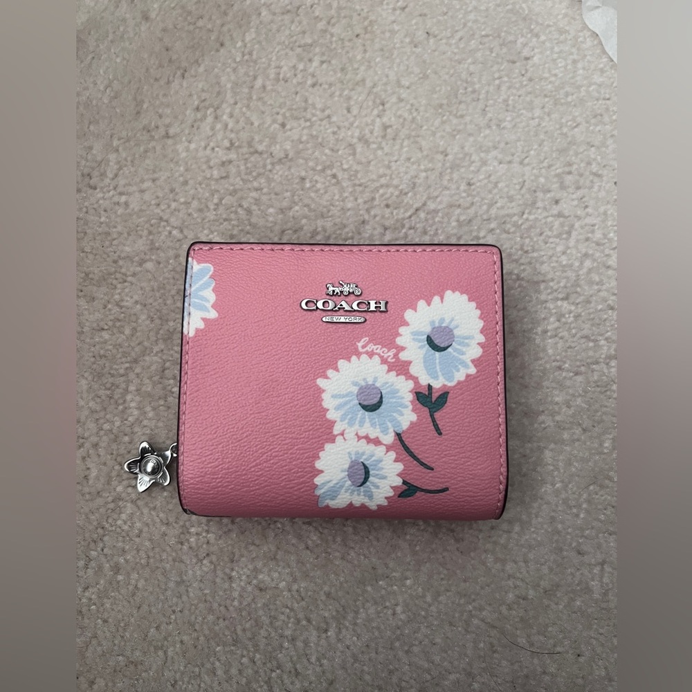 Coach Wallet - Picture 6 of 6